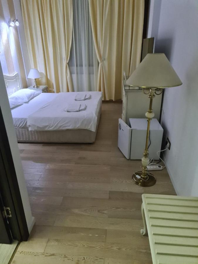 Nevis Fundeni Hotel Bukarest Eksteriør billede