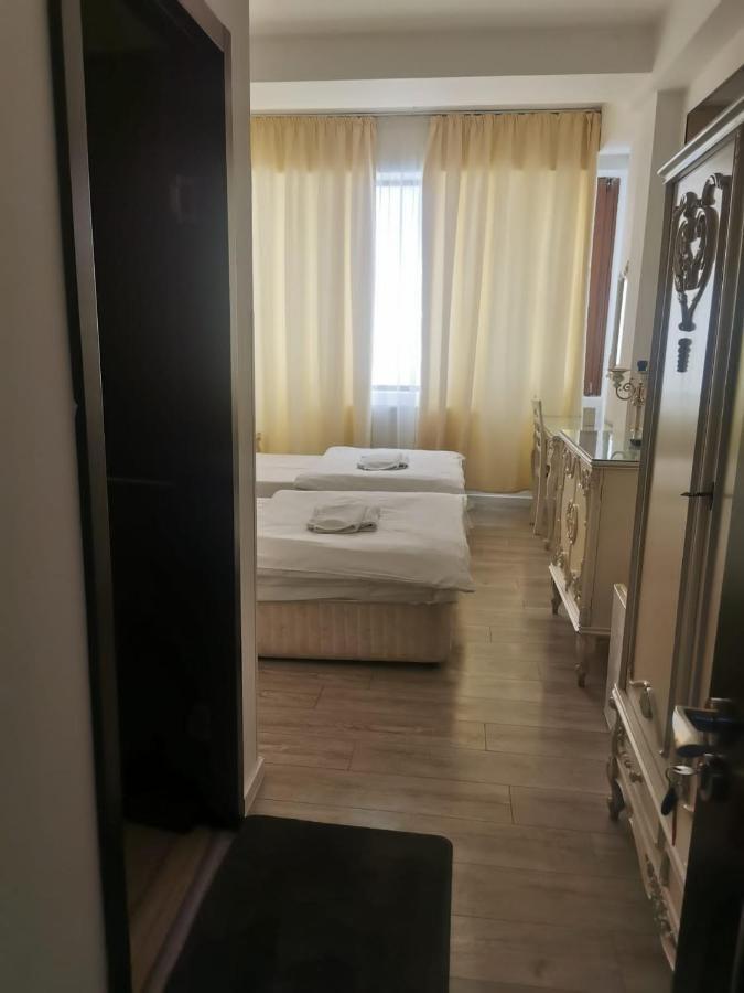 Nevis Fundeni Hotel Bukarest Eksteriør billede