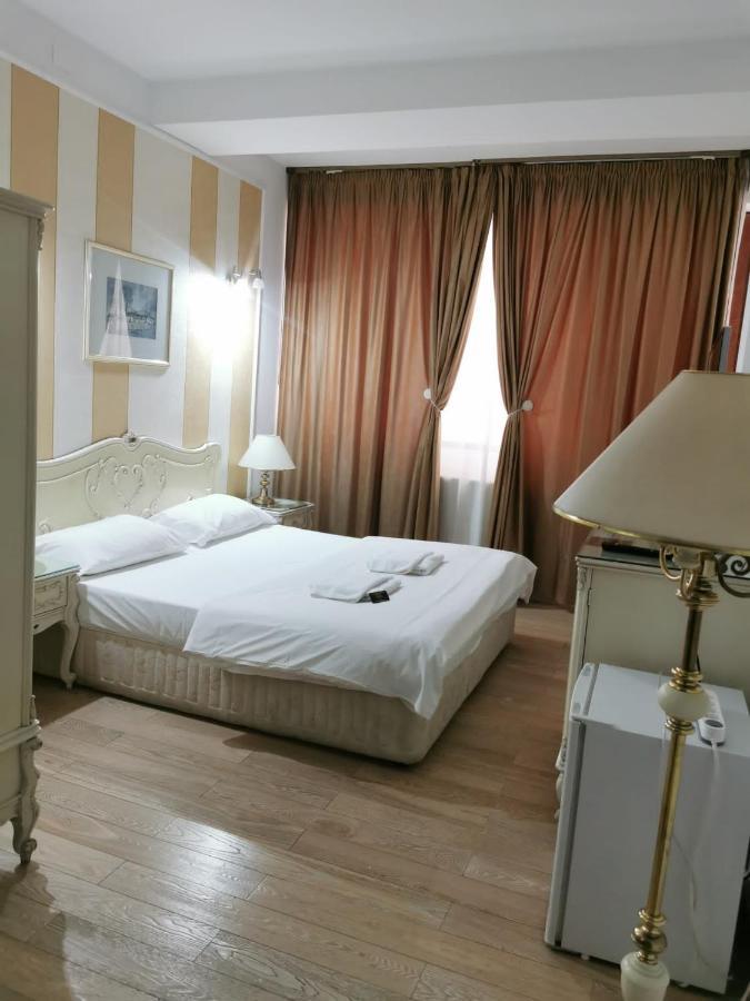 Nevis Fundeni Hotel Bukarest Eksteriør billede
