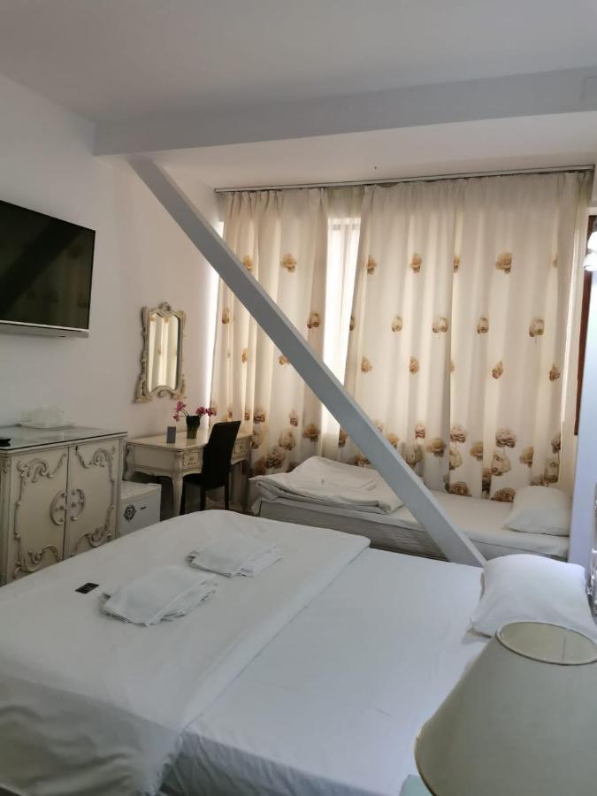 Nevis Fundeni Hotel Bukarest Eksteriør billede