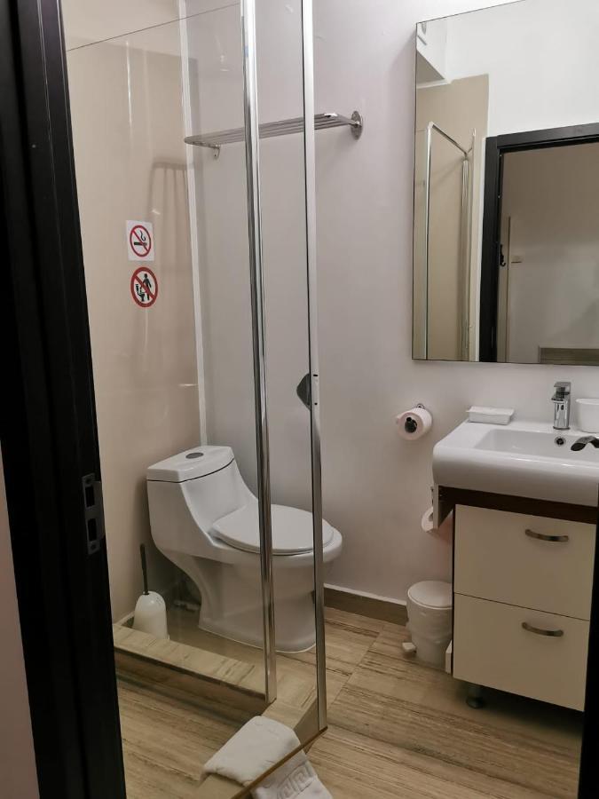 Nevis Fundeni Hotel Bukarest Eksteriør billede