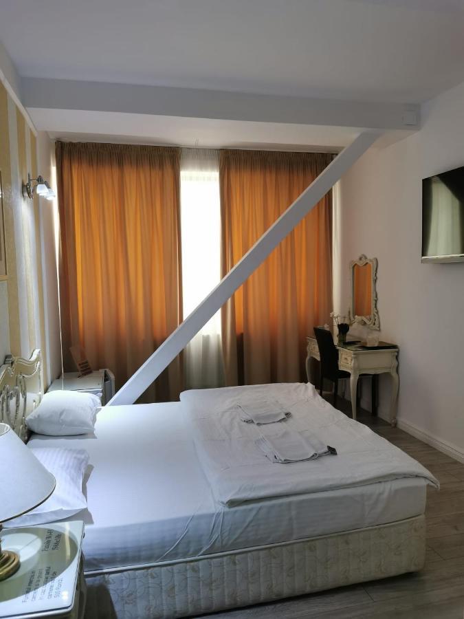 Nevis Fundeni Hotel Bukarest Eksteriør billede